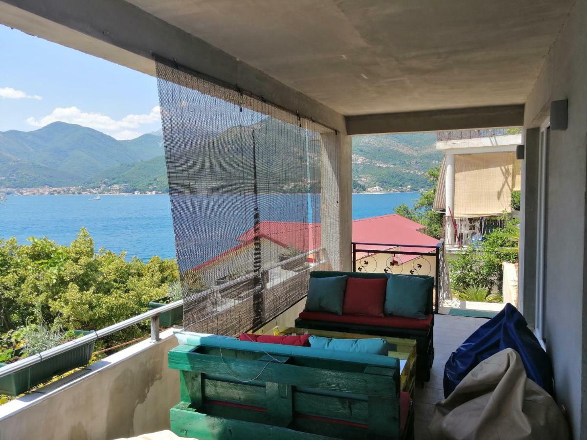 Olive Tree Apartments Tivat Exterior foto