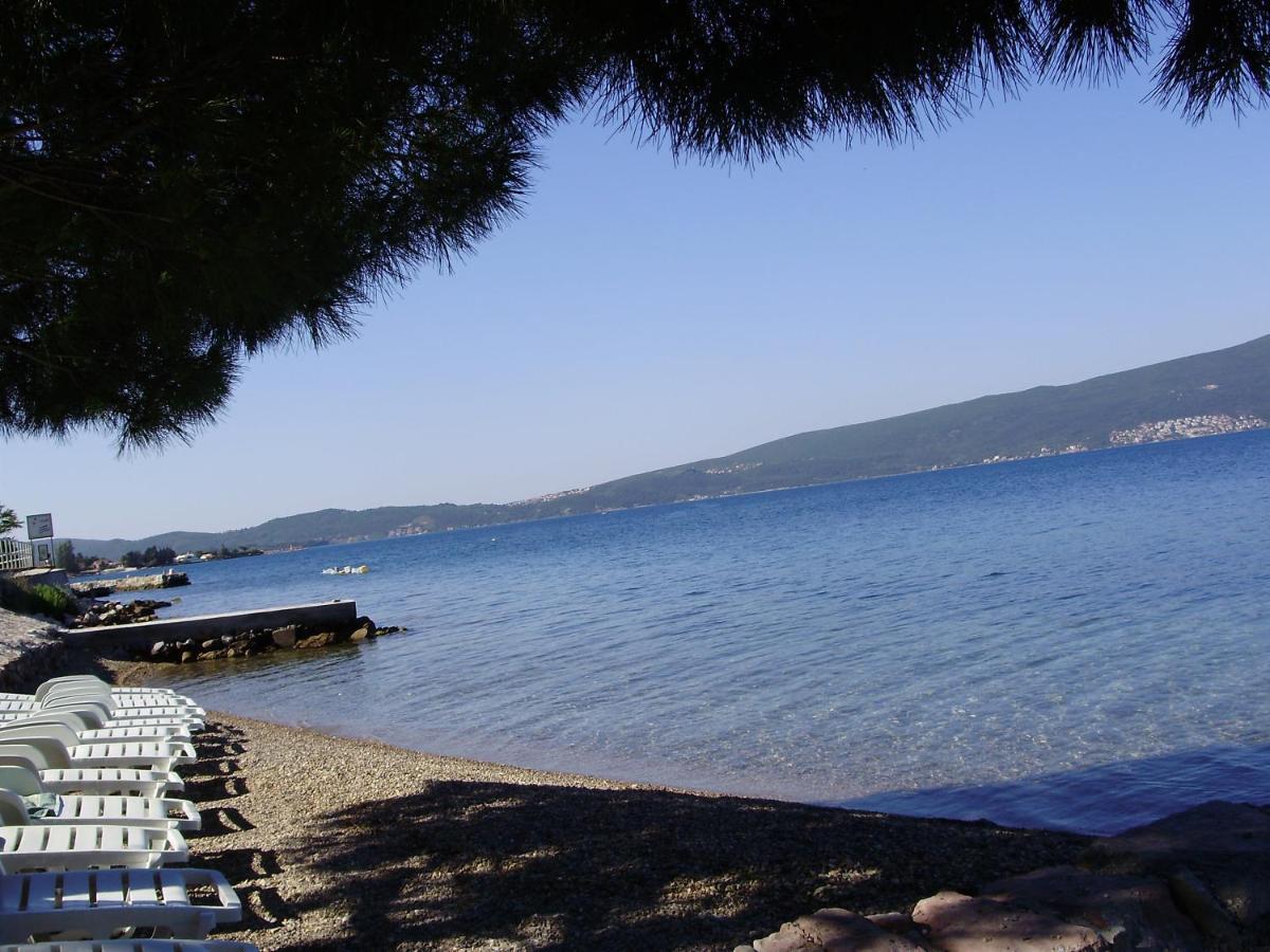 Olive Tree Apartments Tivat Exterior foto